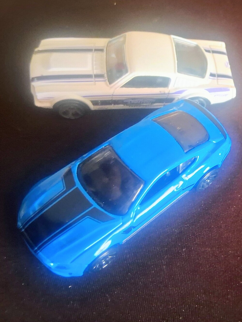 Hot Wheels, Mustangs, Set Of 2